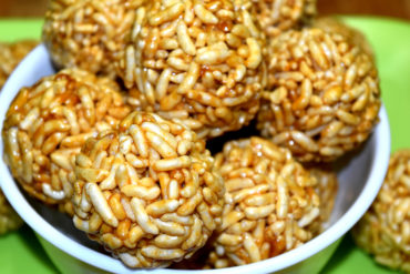 Puffed Rice Laddu-பொறி உருண்டை-Pori Urundai-Murmura Laddu-Lai ke laddu-Muri unda- Easy to make Puffed Rice Balls